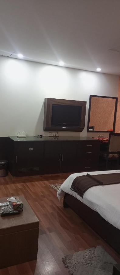 Hira Guest House Karachi Exterior photo