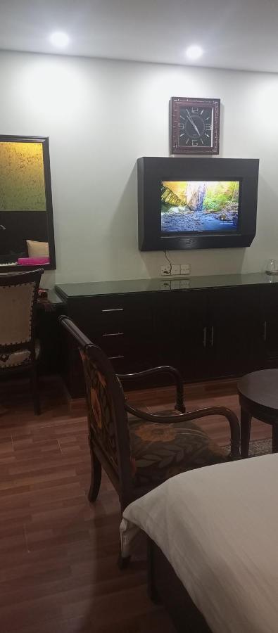 Hira Guest House Karachi Exterior photo