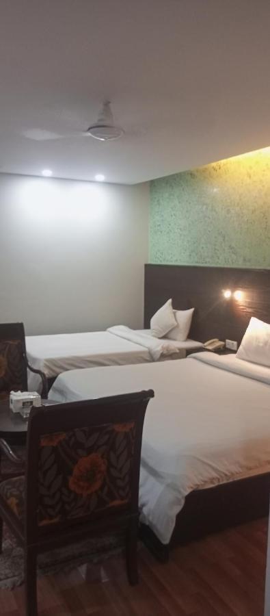 Hira Guest House Karachi Exterior photo