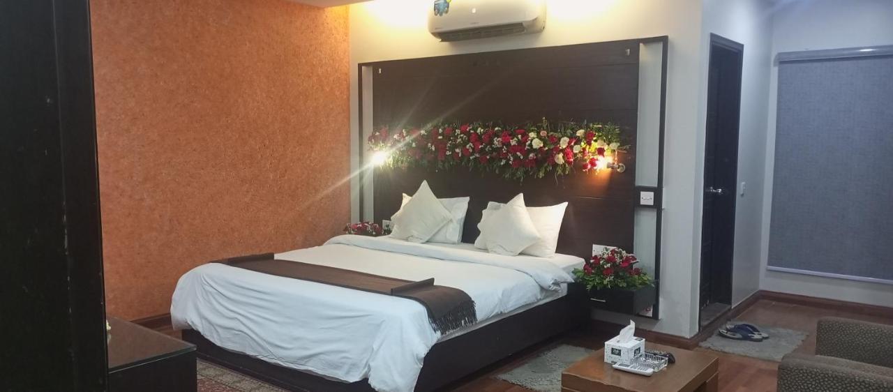 Hira Guest House Karachi Exterior photo